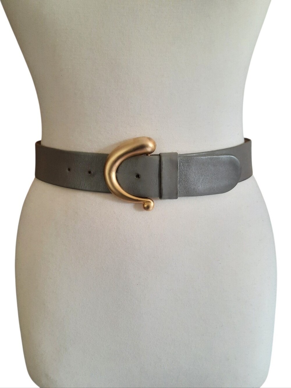 Vtg ANNE KLEIN X CALDERON Grey Wide Leather Belt w/Sculpted Gold Buckle Sz M